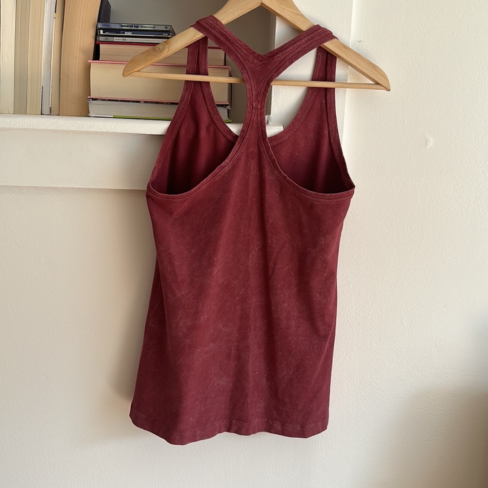 Lulu lemon racerback tank top - Picture 2 of 3